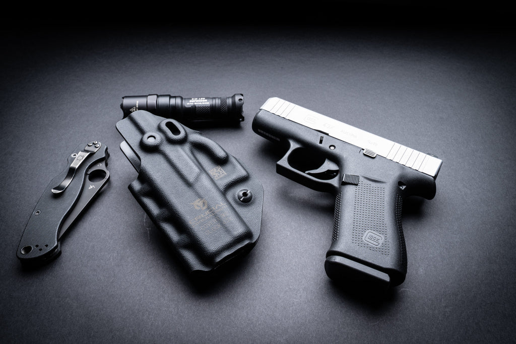 Crucial Concealment Glock 19 IWB Holster